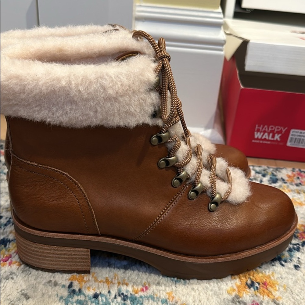 New Winslet Kork-ease boots retails for $180